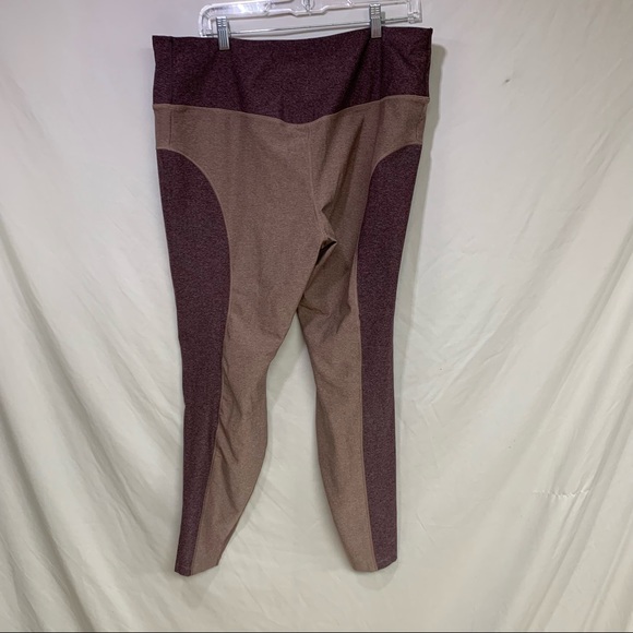 Nike Dri-Fit Workout Leggings - Plus 2X - Picture 3 of 7